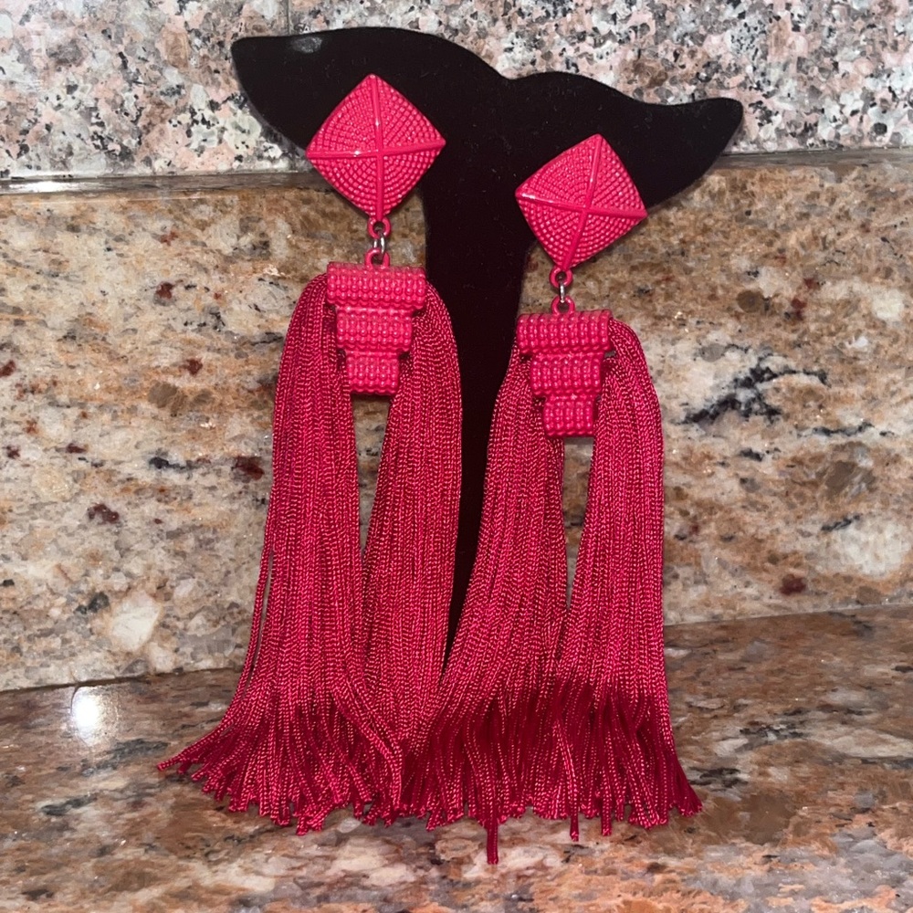 Dramatic fringe earnings